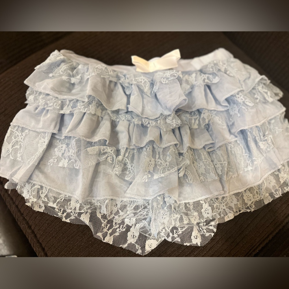 Baby blue Bloomers/lace shorts. Small. NEW